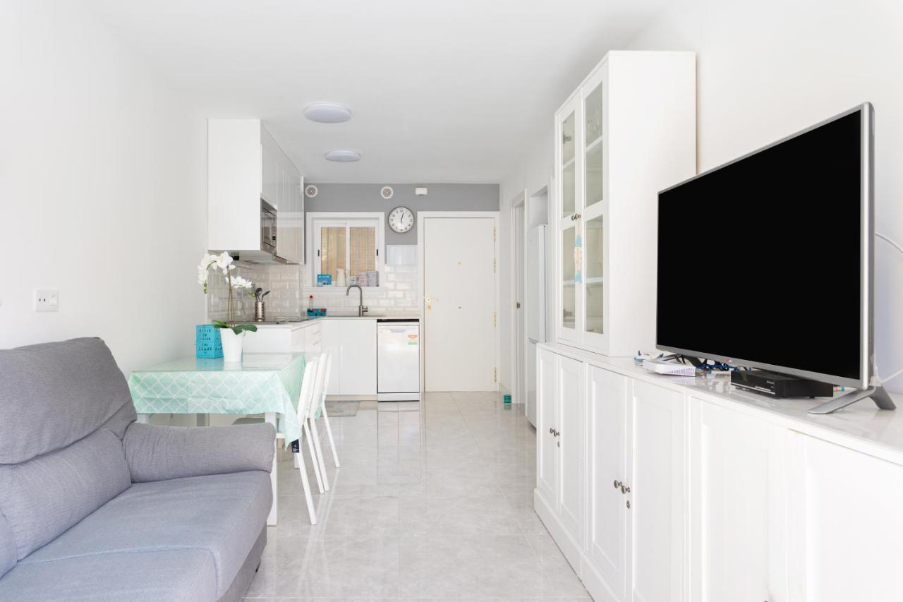 Home2Book Cozy Pool & Terrace Apt Los Cristianos Los Cristianos  Esterno foto
